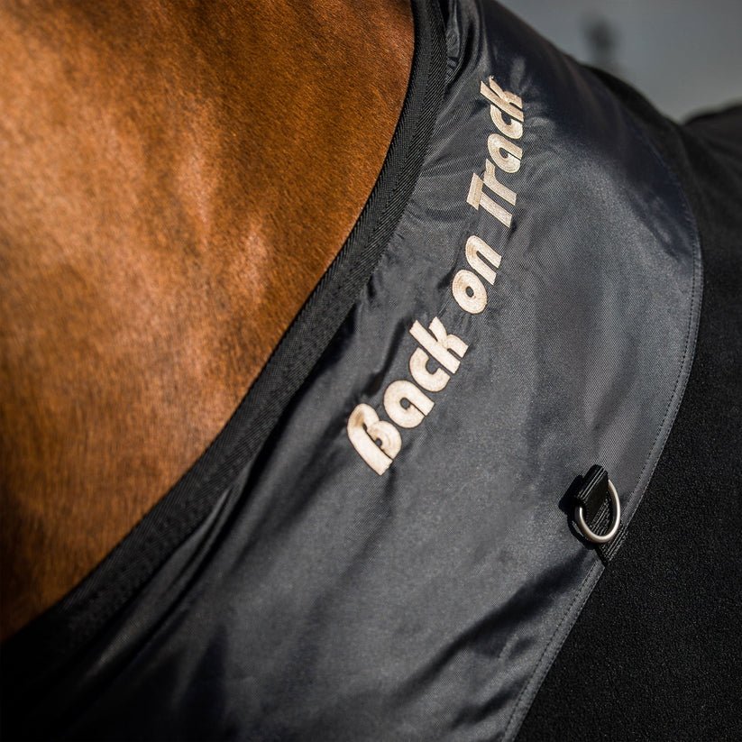 Back on Track - Supreme Fleecedækken - Sort - animondo.dk - 21419015
