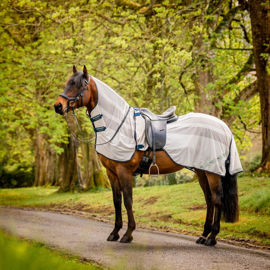 Horseware - Insektbeskyttende ridedækken - Grå/Navy - animondo.dk - AFRE10 - UB00 - SM