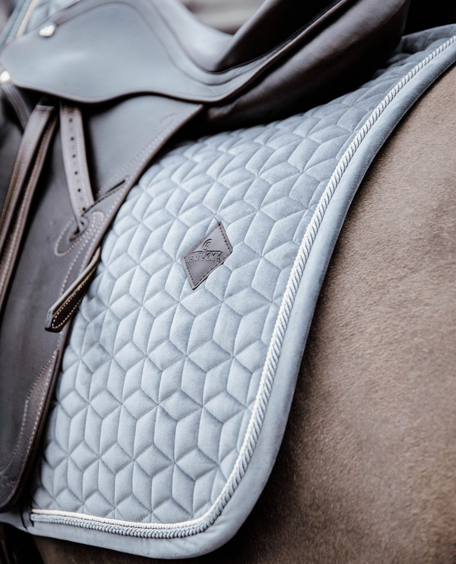 Springunderlag Basic Velvet fra Kentucky Horsewear - animondo.dk - 42589-32-SJ