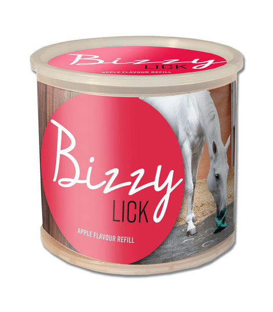 Bizzy Horse Lick 1kg, Apple - animondo.dk