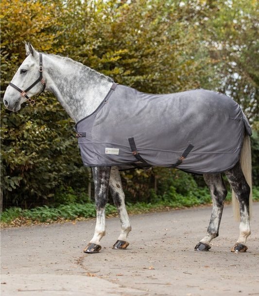 Waldhausen COMFORT FLY RUG WITH CROSSOVER STRAPS - animondo.dk
