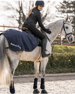 Sammy Exercise Rug fra Back on Track
